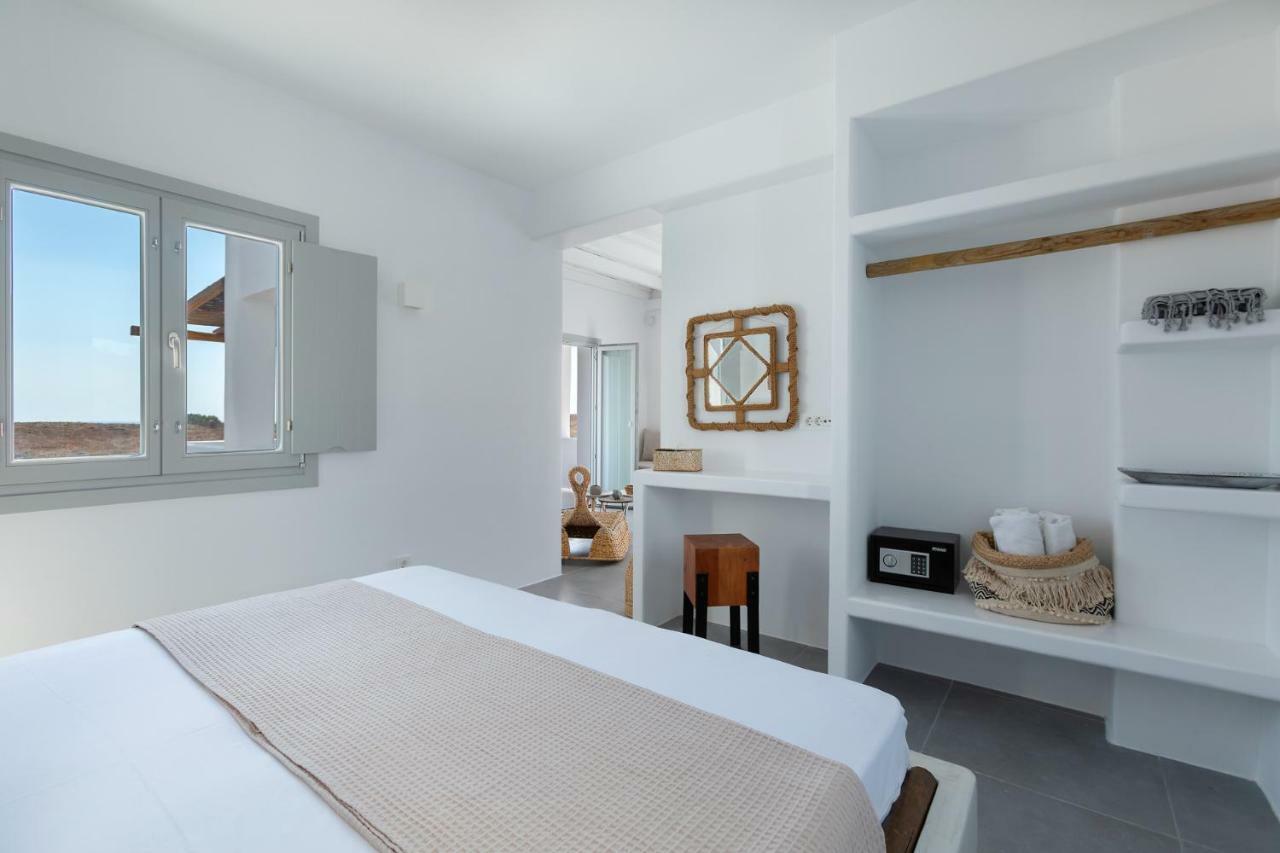 Bianco Diverso Suites Imerovigli  Exterior photo